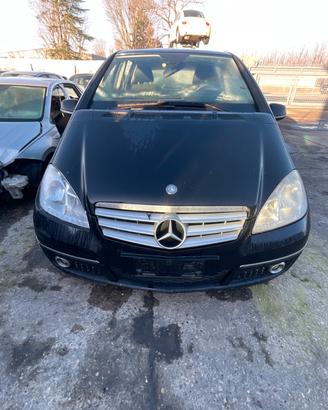 MERCEDES CLASSE A W169 2010 PER RICAMBI