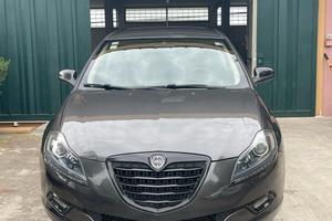 Lancia Delta 1.9 MJT Twinturbo DPF Gold