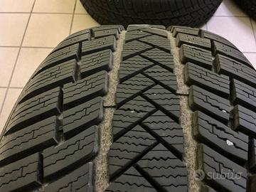 4 Gomme invernali Vredestein Vintrac  235/50 R19