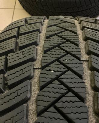 4 Gomme invernali Vredestein Vintrac  235/50 R19