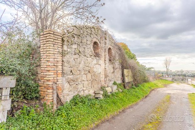 RUSTICO A MONTE PORZIO CATONE