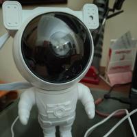 Proiettore astronauta cielo stellato