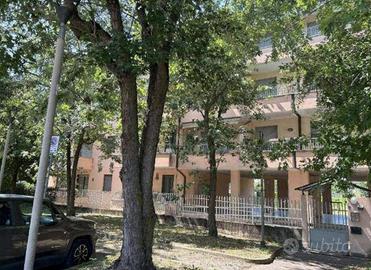 Immobile in asta di 88 m² con 3 locali e box auto 