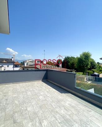 Villetta moderna e pronta da vivere