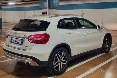 MERCEDES BENZ GLA 200 CDI SPORT 4MATIC AUTOMATIC