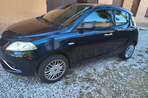 Lancia Y 