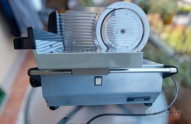 affettatrice CAD mod. 22