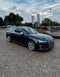Audi S4 quattro 3.0 V6