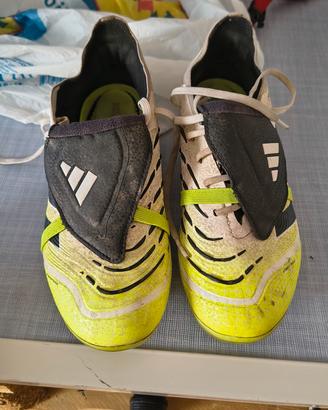 scarpe da calcio tacchetti in plastica 