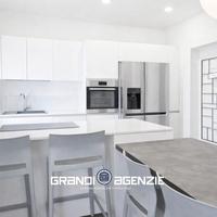 Bifamiliare a Treviso con 4 Camere, 2 Bagni e Giar