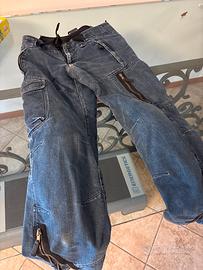 Pantaloni in jeans da moto