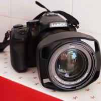 PANASONIC FZ2000