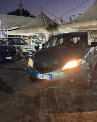 Lancia Ypsilon 1.3 MJT 16V 95 CV 5 porte S&S Plati