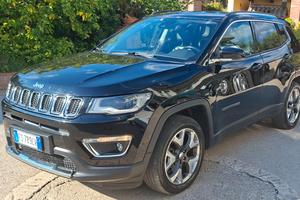 Jeep Compass
2.0 mit Limited Navi 4wd 140cv auto