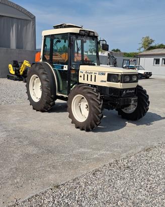 Trattore Lamborghini 990F con caricatore