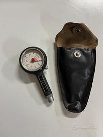 Manometro d'epoca per pneumatici System DRÄGER
