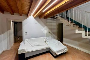 CASA SEMINDIPENDENTE A PIEVE DI SOLIGO