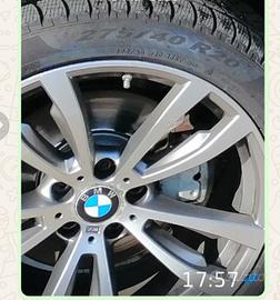 4  Cerchi originali BMW + 4 gomme invernali Pirell