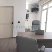 S2 ampio locale con spazio esterno