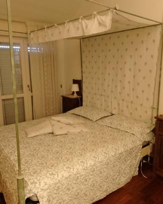 Letto a baldacchino in ferro battuto matrimoniale