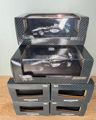 Set (2) McLaren MP4/15 - 2000