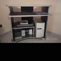 scrivania per computer 