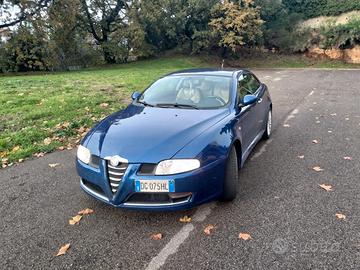 Alfa romeo gt - 2007