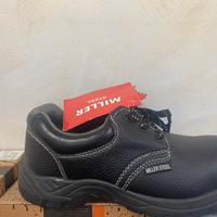 Scarpe antinfortunistiche