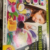 Laboratorio dei lucidalabbra