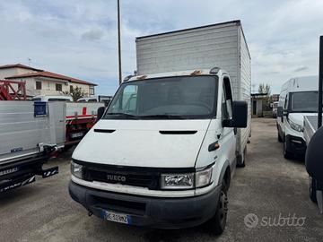 Iveco daily 35c11 cassone + sponda
