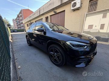 Mercedes GLA 250e AMG IBRIDA  plug-in BENZINA