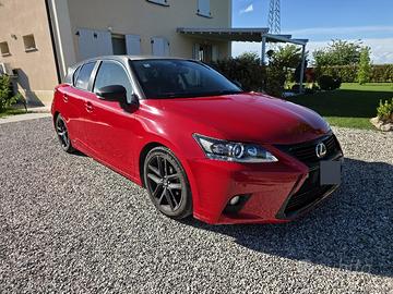 Lexus CT 200h Hybrid