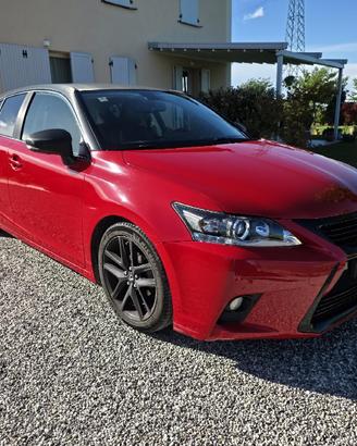 Lexus CT 200h Hybrid