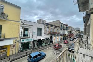 2 LOCALI A MARANO DI NAPOLI