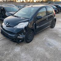 Peugeot 107 2009 ricambi disponibili