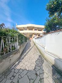 Appartamento Ardea [Cod. rif 3220400VRG]