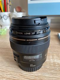 Canon EF 85mm 1.8 USM