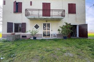 CASA INDIPENDENTE A MONTECHIARUGOLO