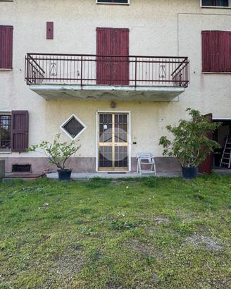CASA INDIPENDENTE A MONTECHIARUGOLO