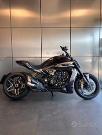 DUCATI XDIAVEL V4 - 2026
