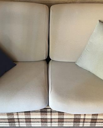 Divano letto e 2 poltrone