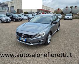 Volvo V60 Cross Country V60 Cross Country D3 Geart