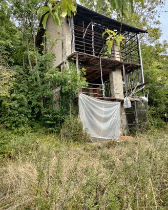 Rustico da ristrutturare sopra il lago d'Orta