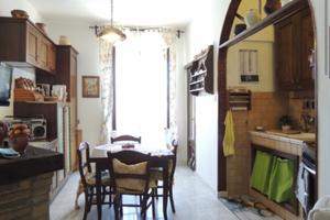 Quadrilocale con cantina, garage e corte esterna