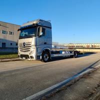 Mercedes Benz Actros 1836