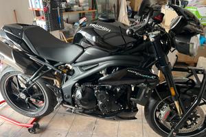 Speed triple R94 1050 abs special edition