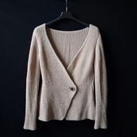 Maglia incrociata davanti con bottone singolo T.U.