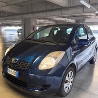 Toyota Yaris 1.0 3 porte Sol