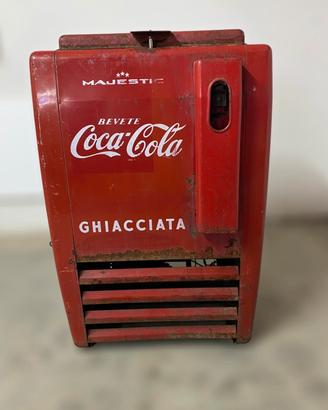 Ghiacciaia Coca Cola