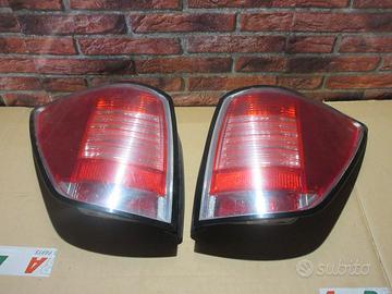 fanali posteriori opel astra H station wagon 2008